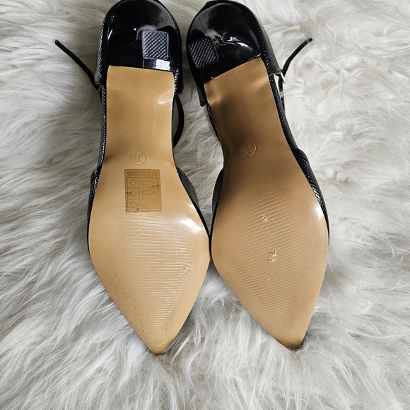 NWOT black ankle strap heels, size 39 - Picture 3 of 7